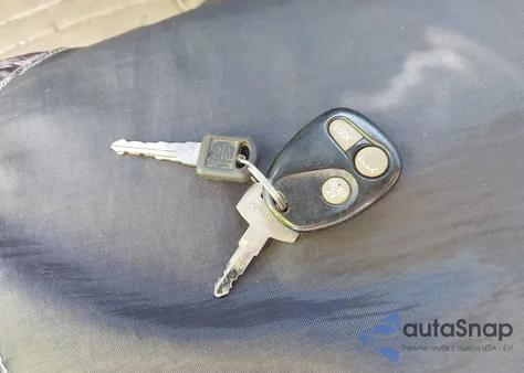 1998 Chevrolet Suburban 1500 z USA, uszkodzony, nr VIN 3GNFK16R9WG139863